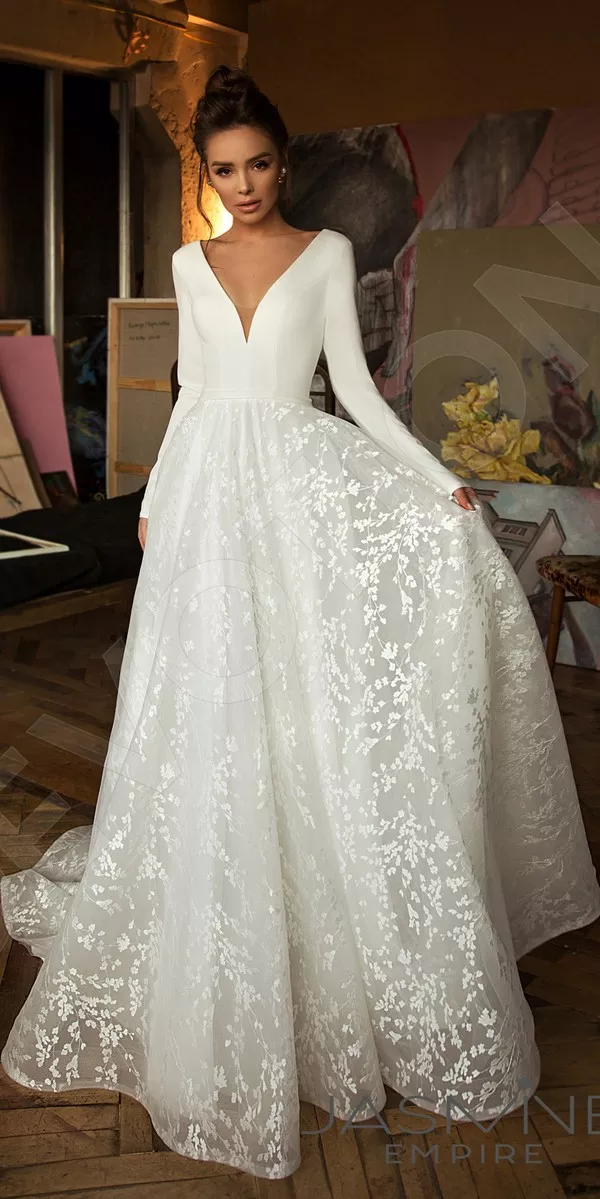 A-line silhouette Bonna wedding dress