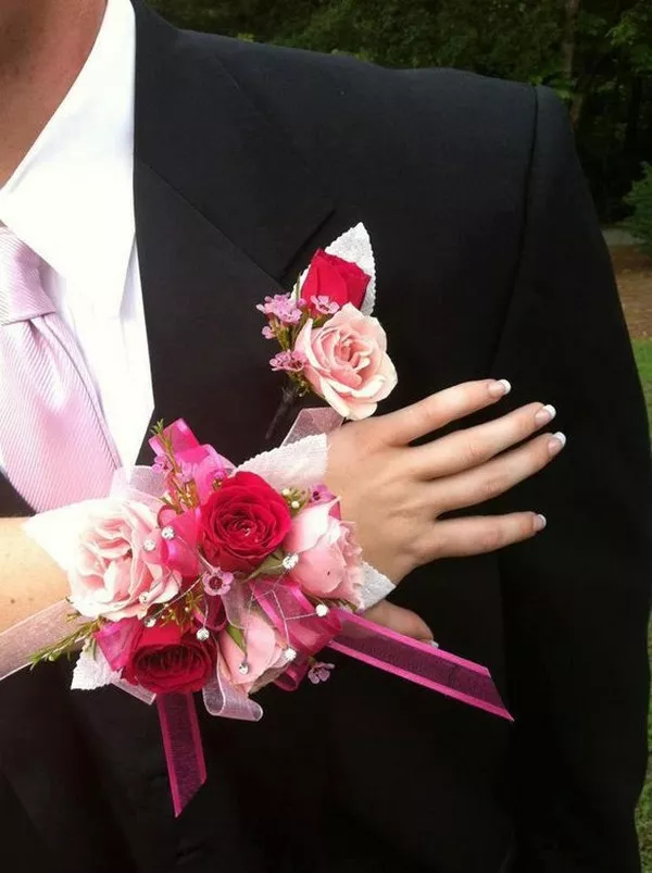 prom corsage and boutonniere set ideas 1