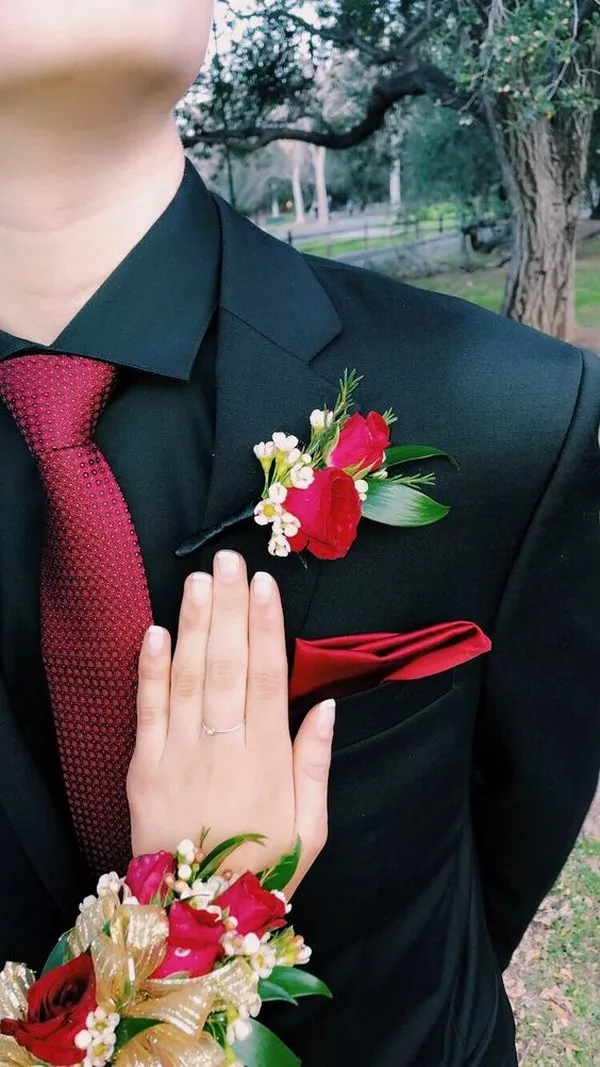 Boutonniere, Wrist Flower, Prom, Boutonnieres, Prom Boutonnieres, Prom Photography, Prom Corsages