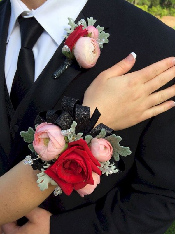 Boutonniere, Wrist Flower, Prom, Boutonnieres, Prom Boutonnieres, Prom Photography, Prom Corsages