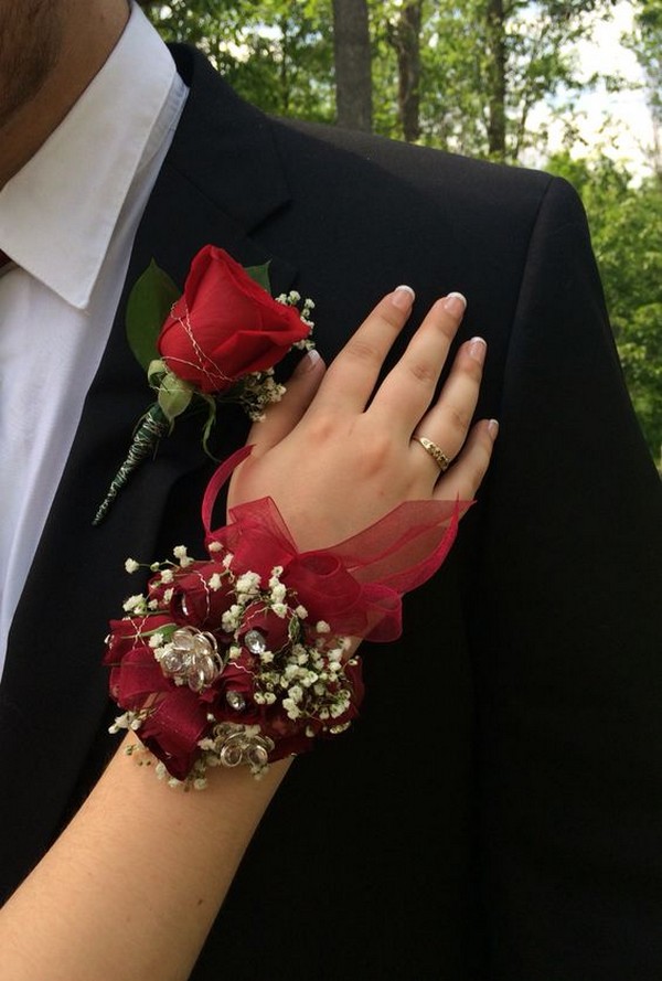 snave Flyvningen Ved Top 50 Prom Corsage and Boutonniere Set Ideas for 2023