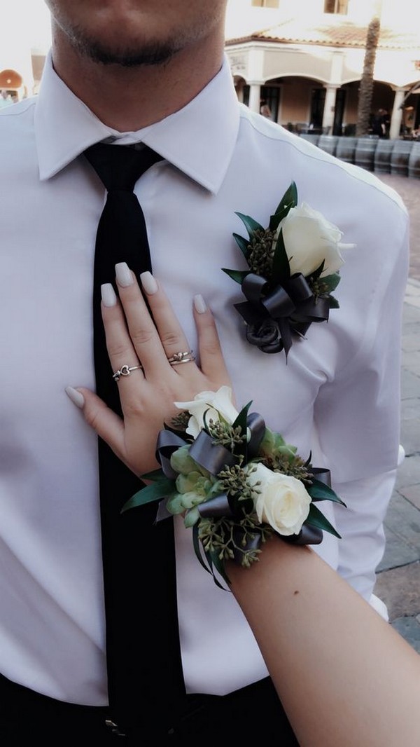 prom corsage and boutonniere set ideas 9