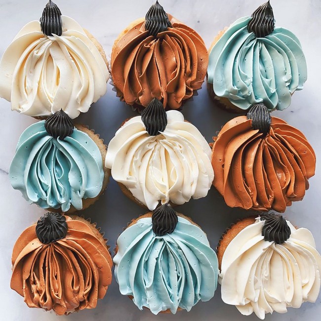 laurynmariebakes Cupcake Decorating Ideas #cakes #cupcakes 