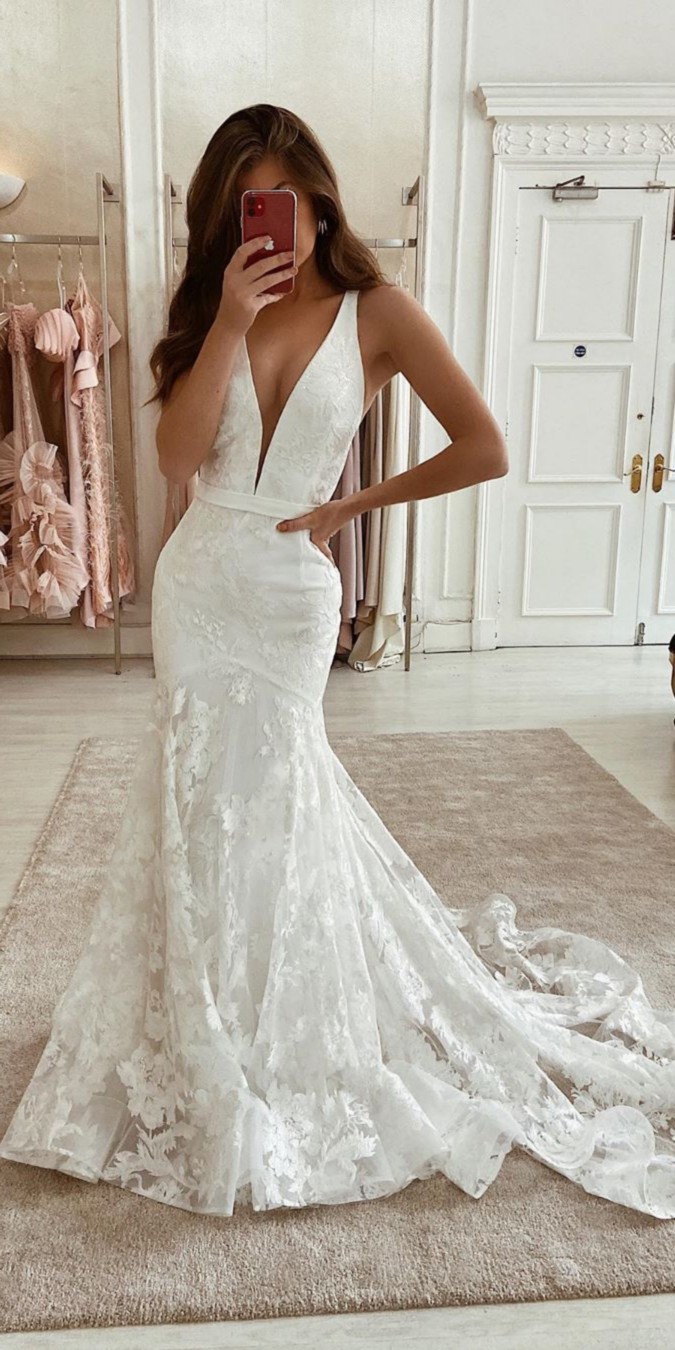 Eleganza Sposa Lace Wedding Dresses #dresses #wedding #weddingdresses #bridal #bridaldresses