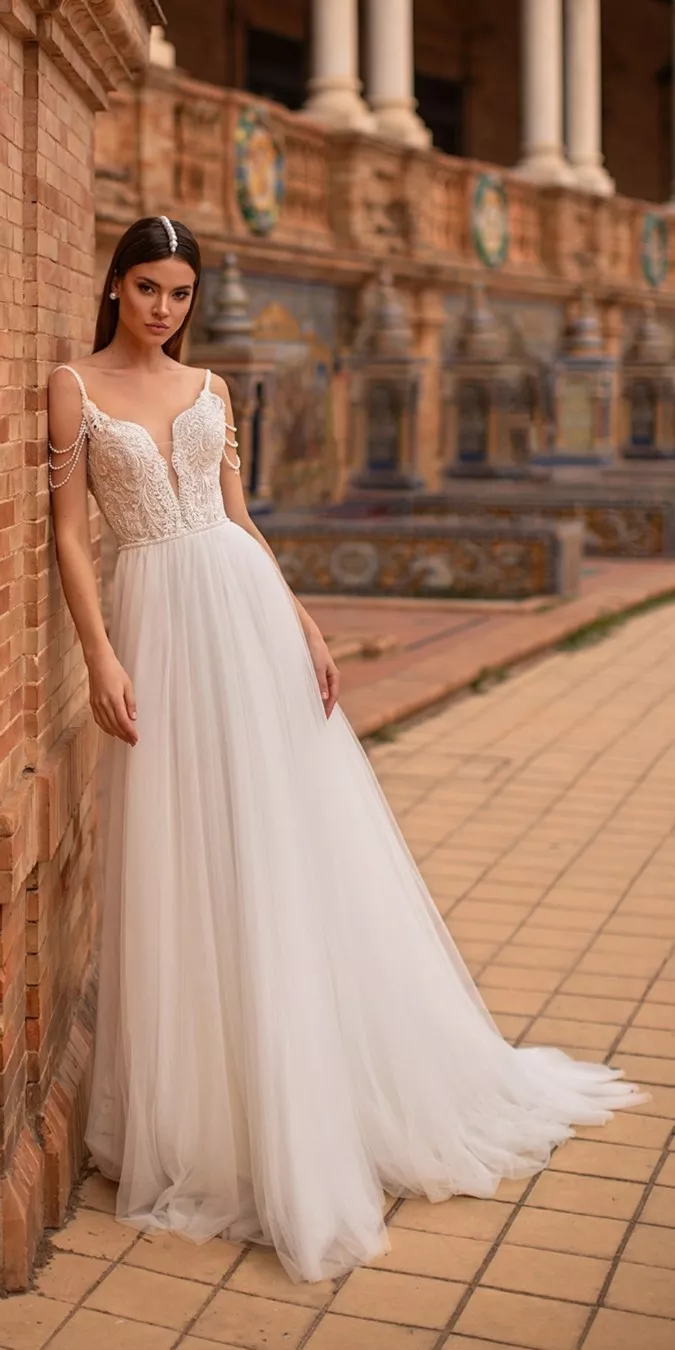 Nora Naviano Wedding Dresses 2021 #wedding #weddingdresses #weddingideas #bridaldresses